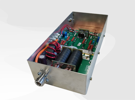 Electronique de puissance pour machine de conditionnement pour soudure à haute fréquence d’emballages souples